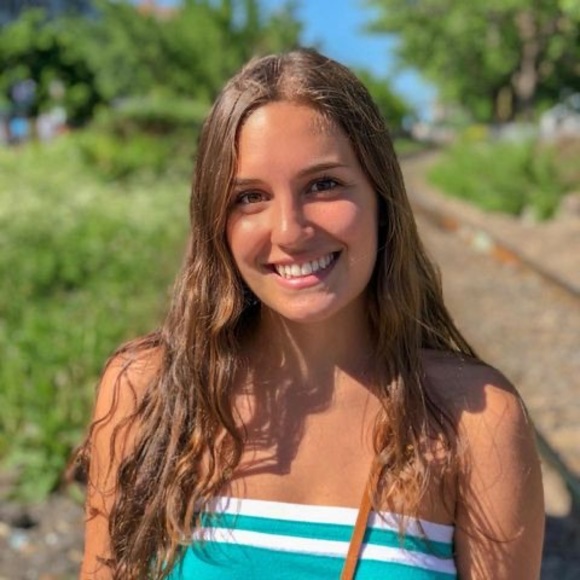 Meet your Posher, Sofia - Picture 1 of 1